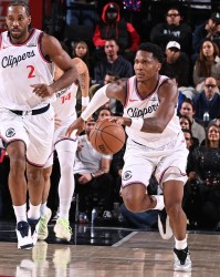 必发官网-用83天创造奇迹！快船交易后并未放弃 两大新援成战神卡左膀右臂