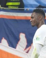 马莱莱第99分钟失点！朱鹏宇替补造点，马莱莱罚丢